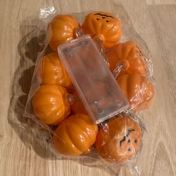 Pumpkin 🎃 String Lights - Picture 6 of 7